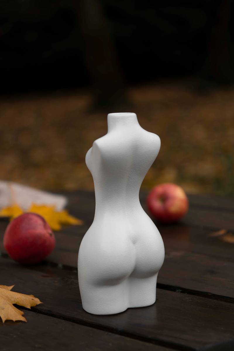Lysestake - Femina helfigur hvit 23.5cm