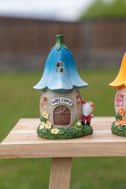 Hovedbilde Hagefigur hus med lys – H22 cm Blå