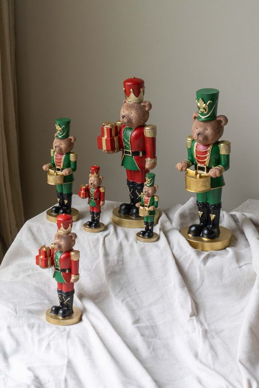 Nøtteknekker Bjørn 28cm - Grønn