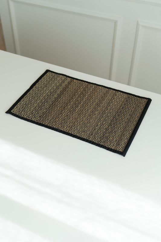 Brikke 30x45cm - Svart