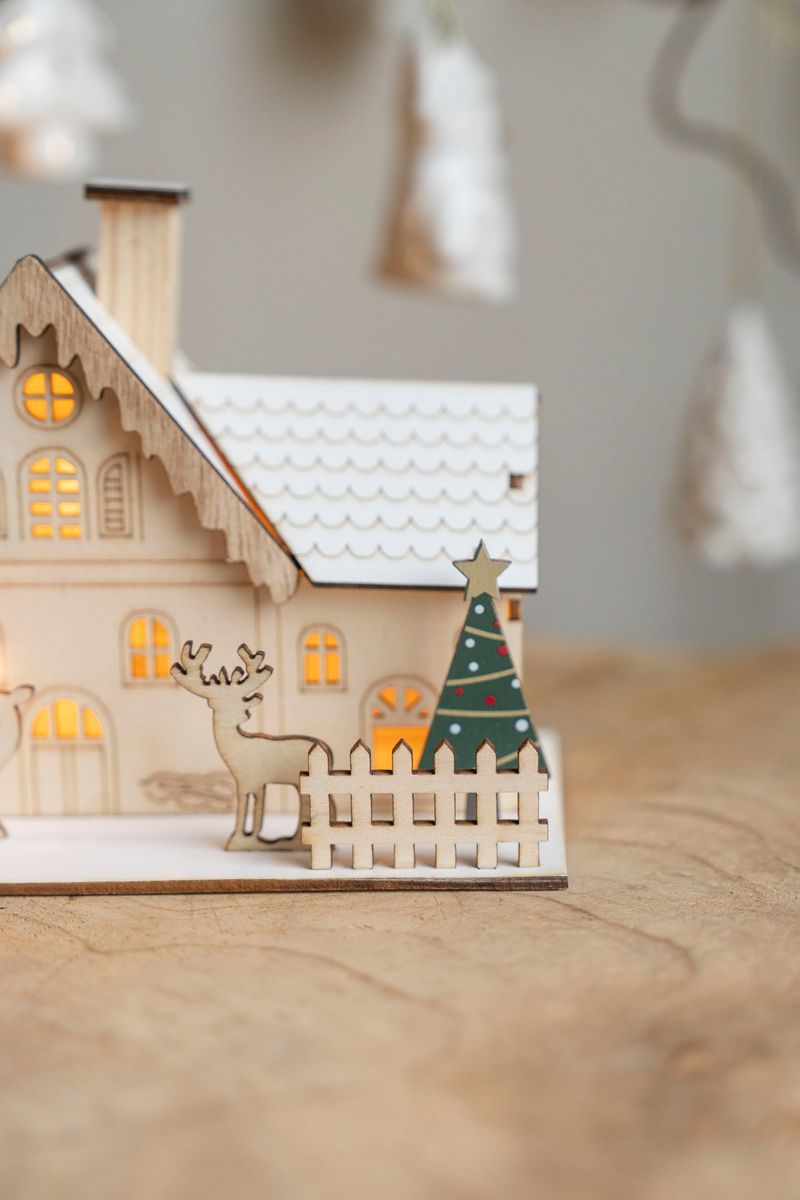 Juleby - Hus 13,5cm Versjon 1