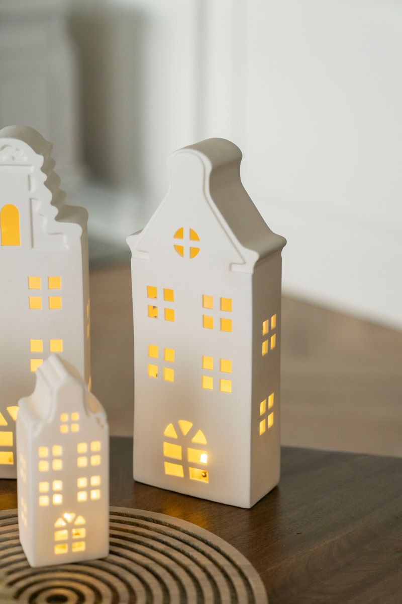 LED Hus Porselen 31cm - Versjon 3