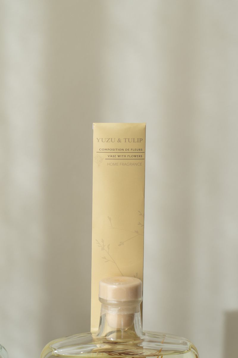Duftpinner i glass med blomst – 200 ml Frangipani