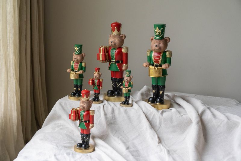 Nøtteknekker Bjørn 28cm - Grønn
