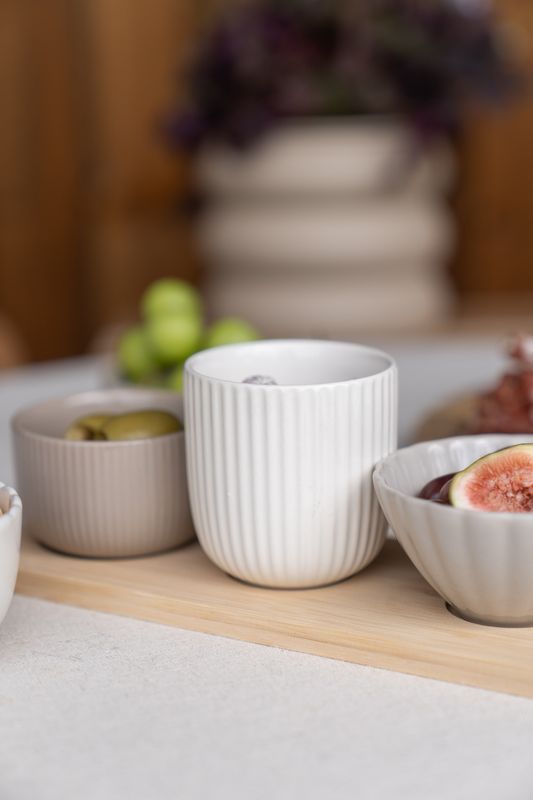 Serveringssett med skåler og brett – høy