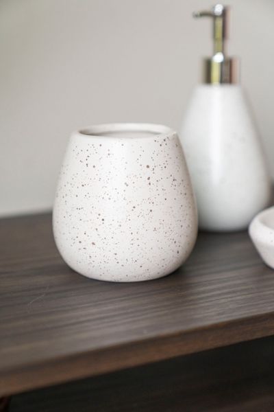 Hovedbilde Baderomssett - Spettet Hvit