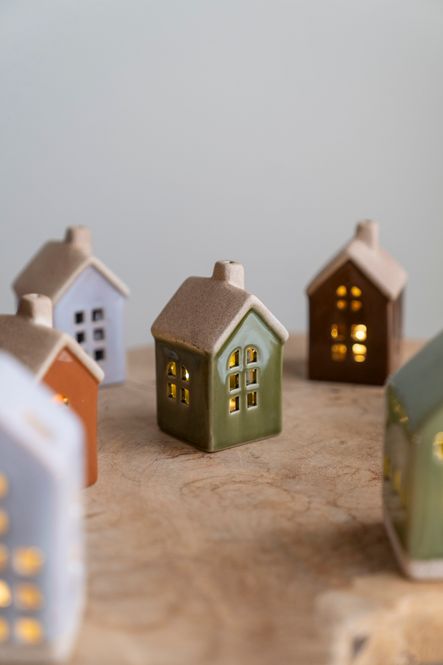 Hovedbilde Hus m/LED 9cm - Grønn