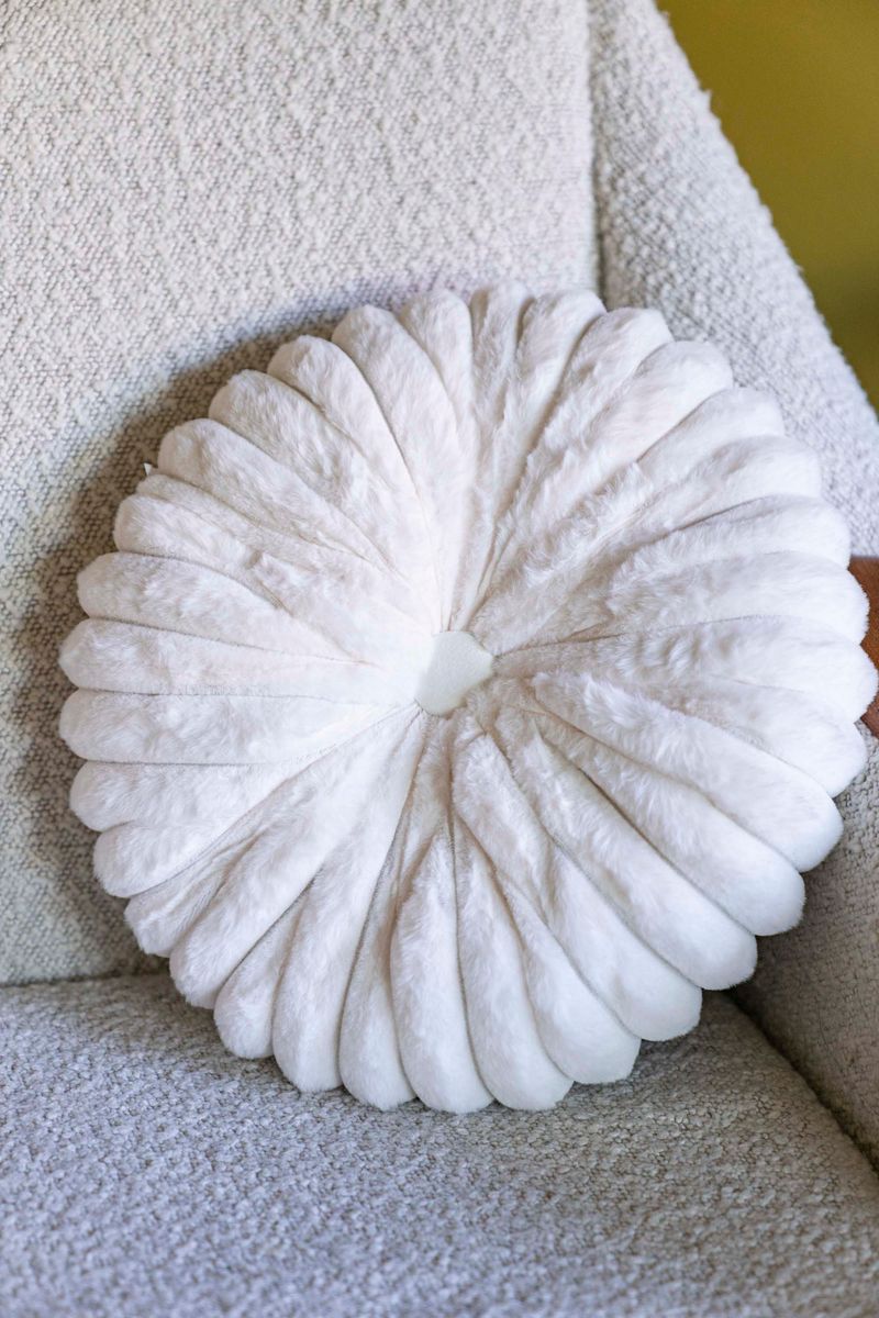 Pute - Blomst 38cm Hvit