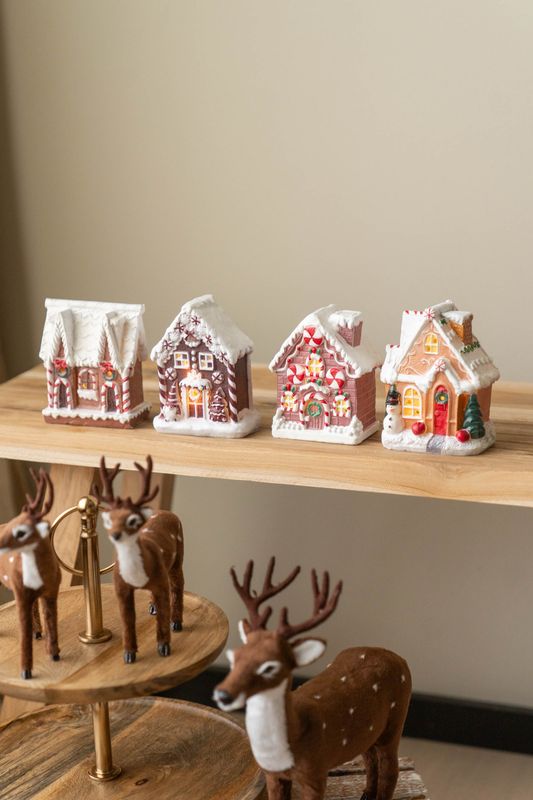 Juleby - Pepperkakehus To Spir