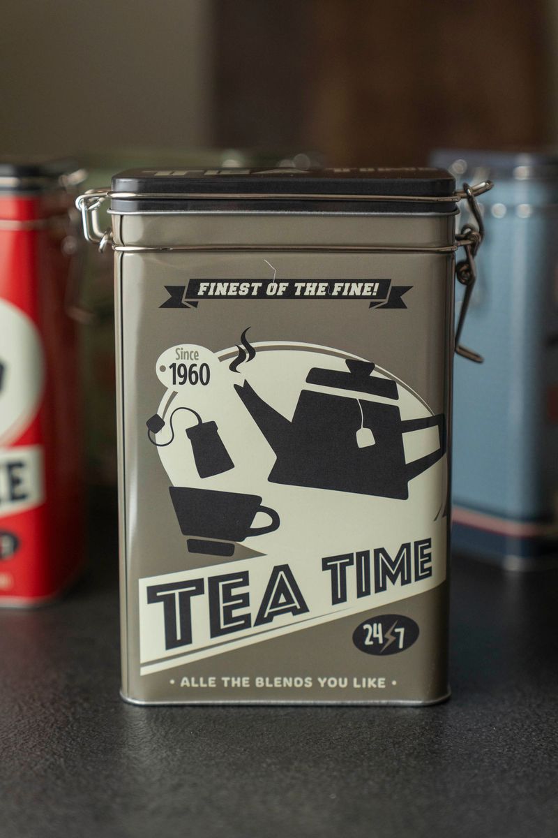 Retro Oppbevaringsboks i metall – H18 cm – Tea Time Mørk